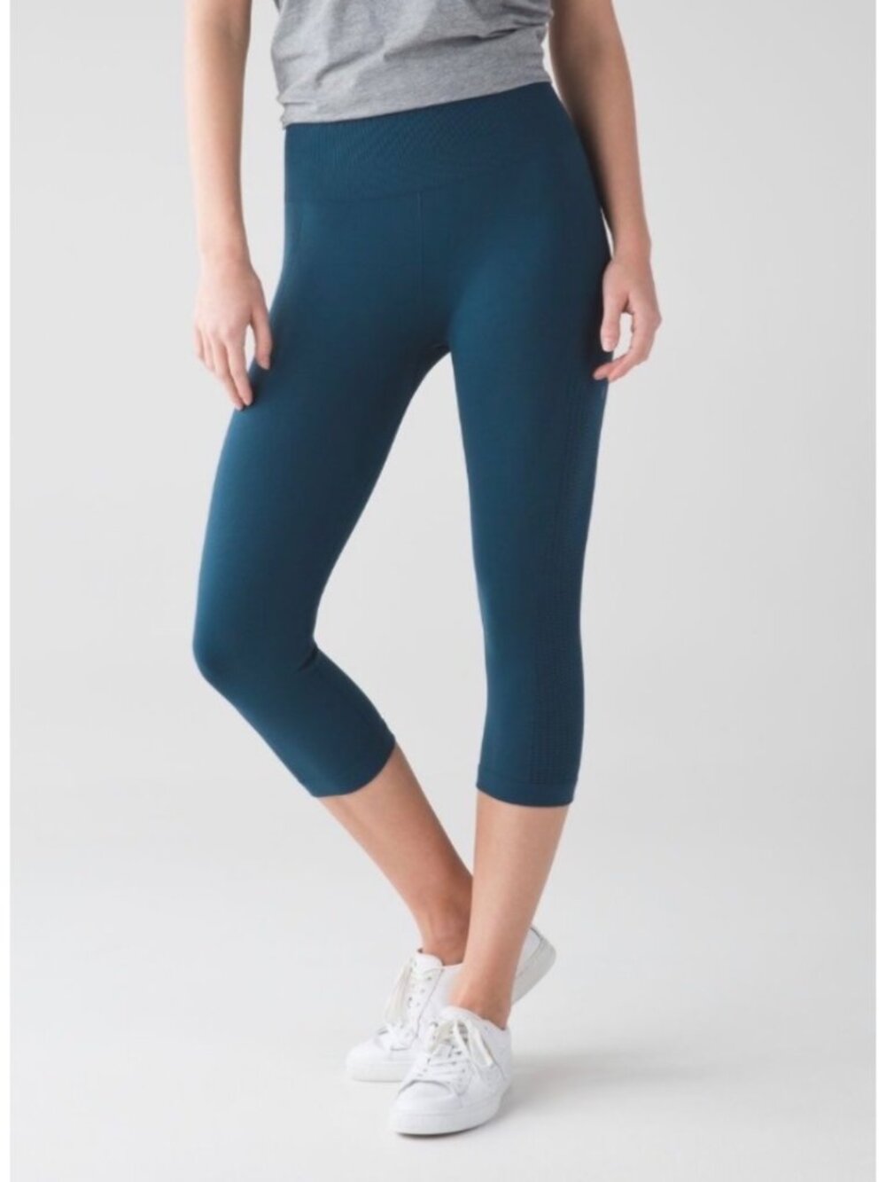 Lululemon Flow & Go Crop 17"  High Rise Leggings Alberta Lake Teal XS 2